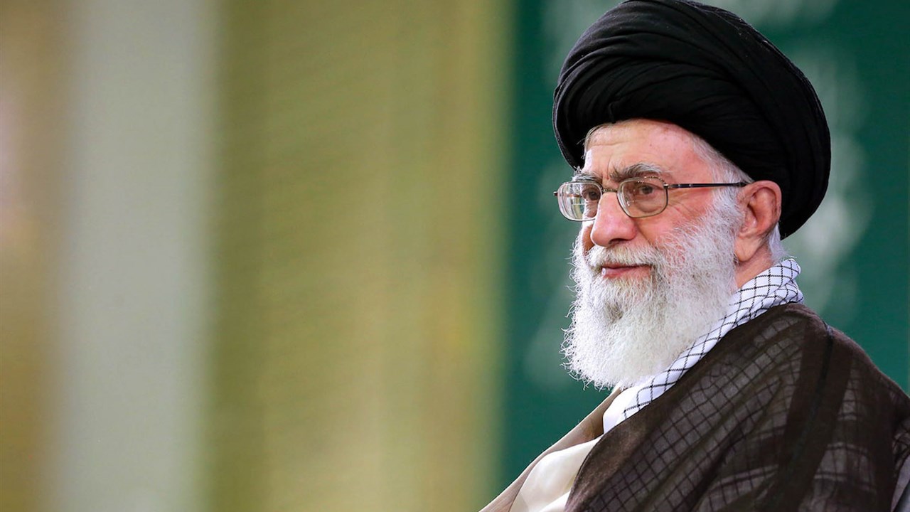خامنه‌ای رهبر